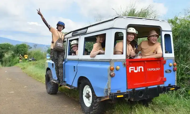Aktivitas offroad sebagai add-on adventure untuk gathering di Royal Tulip Gunung Geulis bersama BoundEx