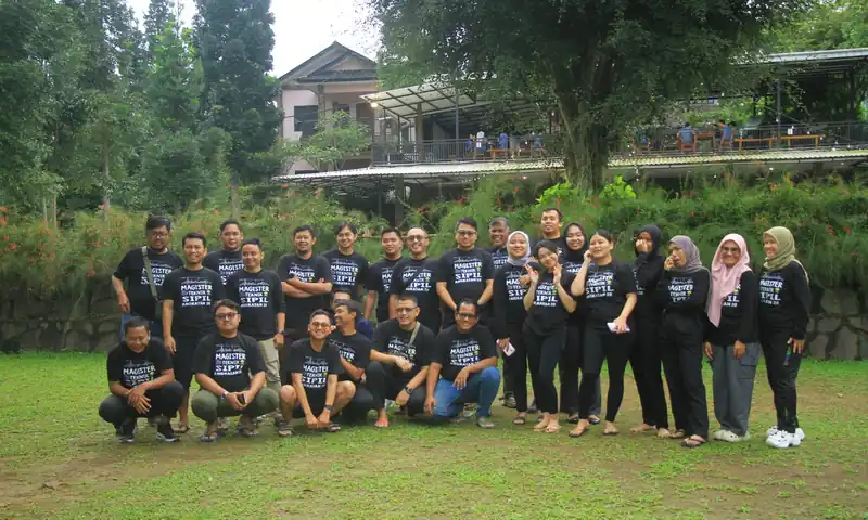Peserta gathering perusahaan bersama BoundEx di area outdoor MDC GADOG Puncak Bogor.